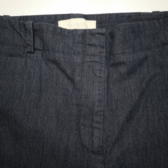 Talbots Ladies Straight Fit Dark Denim Zipper & 2 Clasp Closure Shorts - Picture 6 of 11